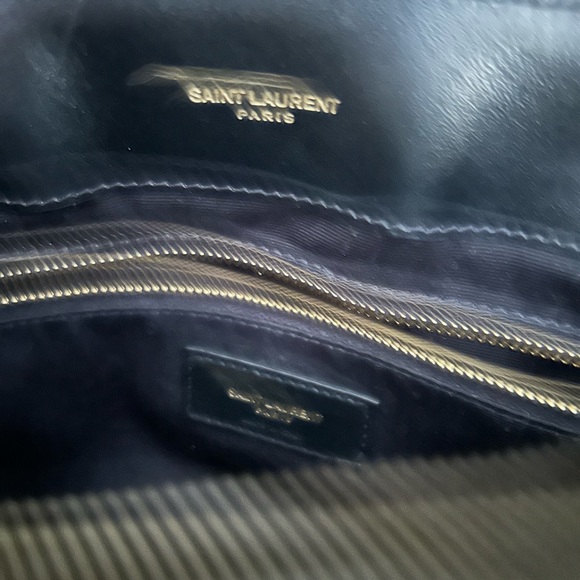Gorgeous YSL medium Lou Lou in great condition - Picture 10 of 11